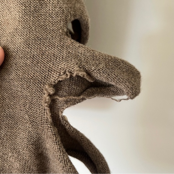 One Grey Day Sweater Size M Round Neck Long Sleeves Cut-Outs Brown Taupe Wool - Picture 4 of 11